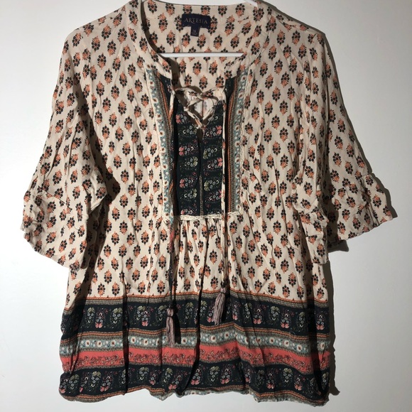 Artesia Tops - Artesia boho mid sleeve size XL lightweight flowy summer